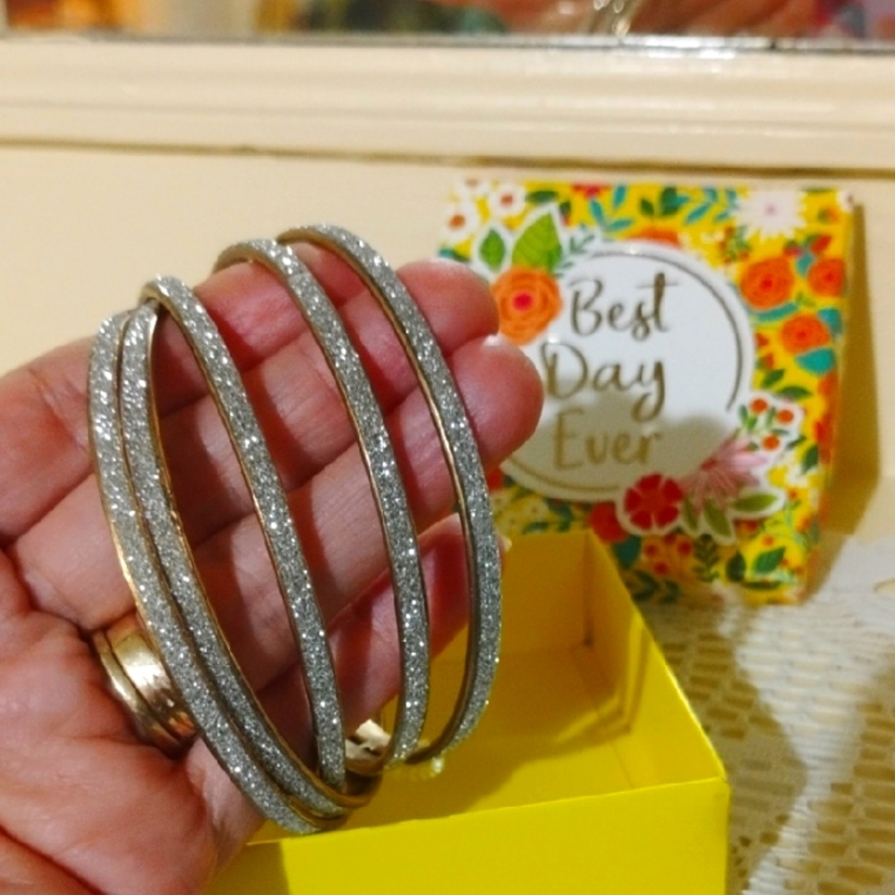 Elegant glitter Silver and Gold Bangle Set